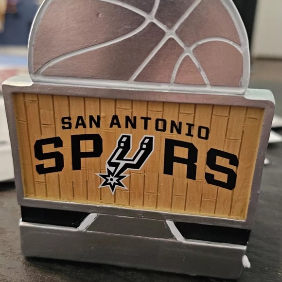 San Antonio Spurs Bobblehead - Picture 4 of 12